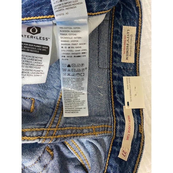 NWT Levi's Premium High Loose Flare Jeans in Take Notes Medium Blue Wash - Picture 7 of 9